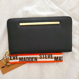 Steve Madden wallet